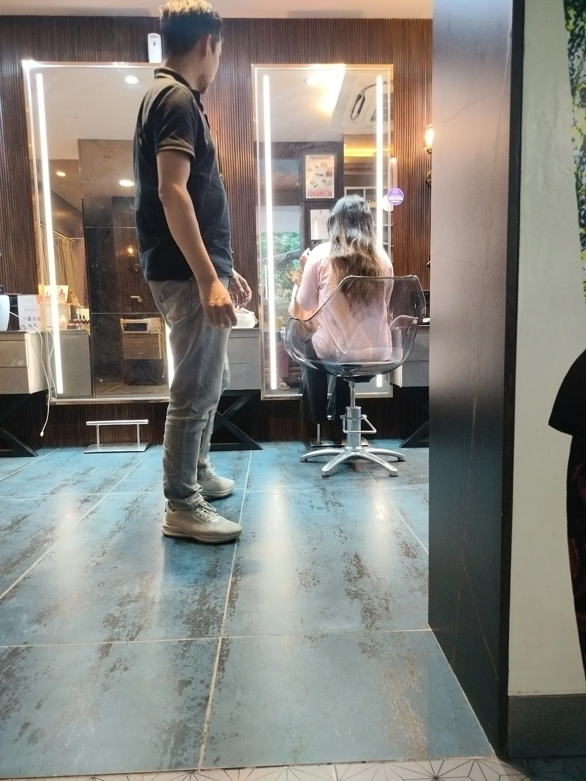 Toni&Guy Hairdressing, Vepery
