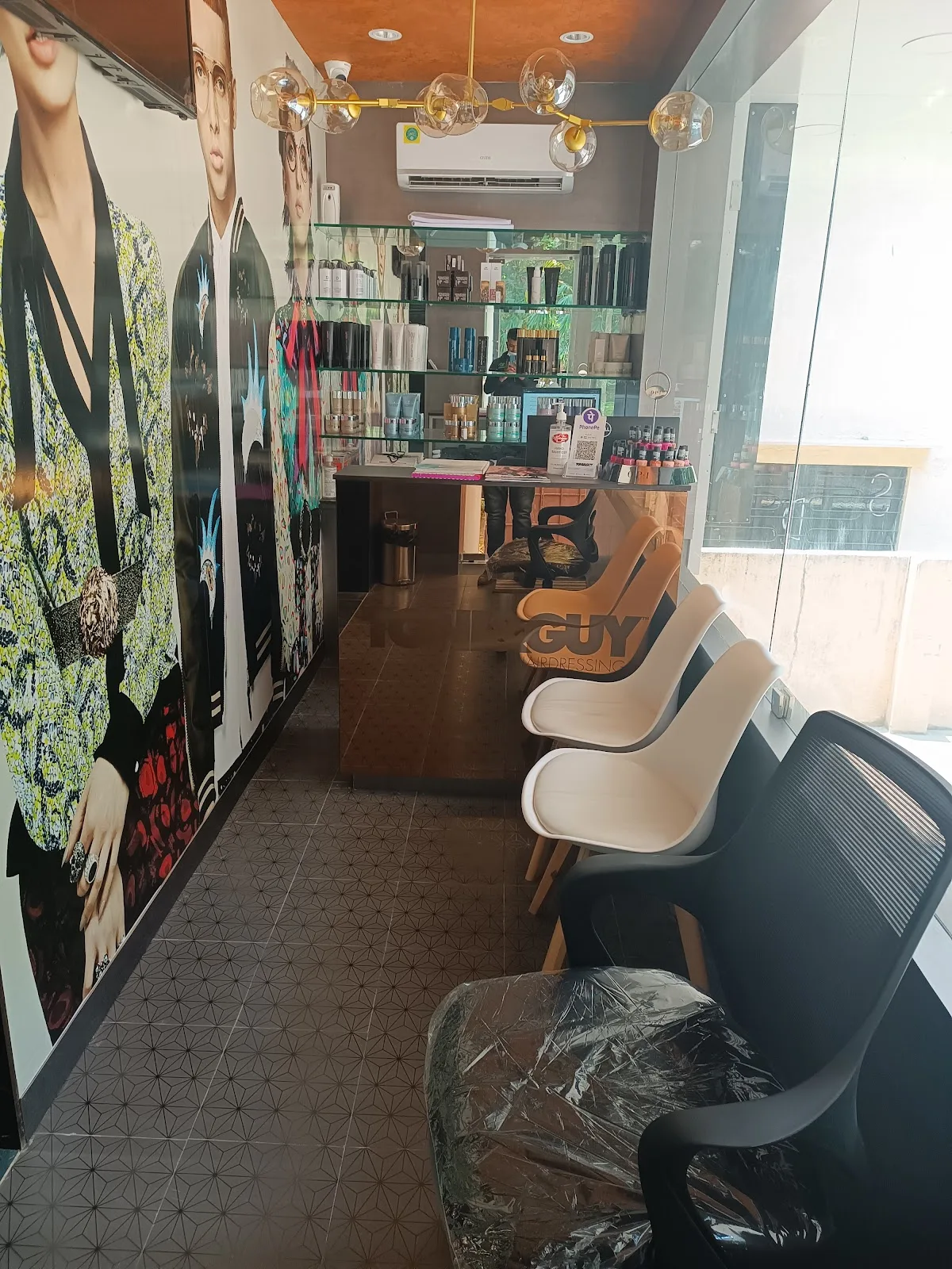 Toni&Guy Hairdressing, Vepery