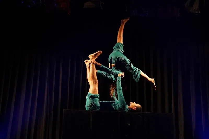 Aliens Dance Academy