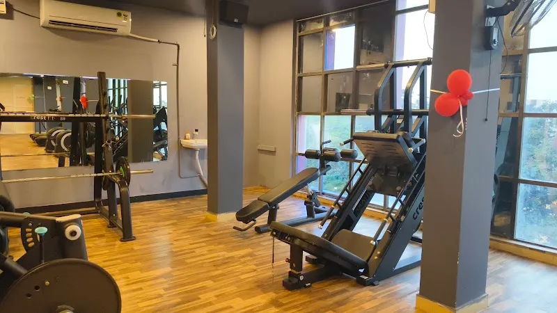 SR Fitness GYM