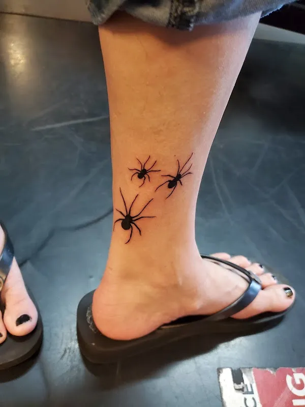 Waldo Tattoos and Piercings