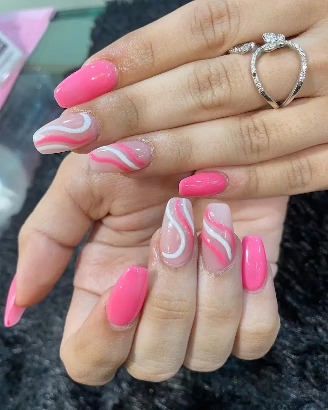 K Prive' Salon & Nail Bar, Gamdevi