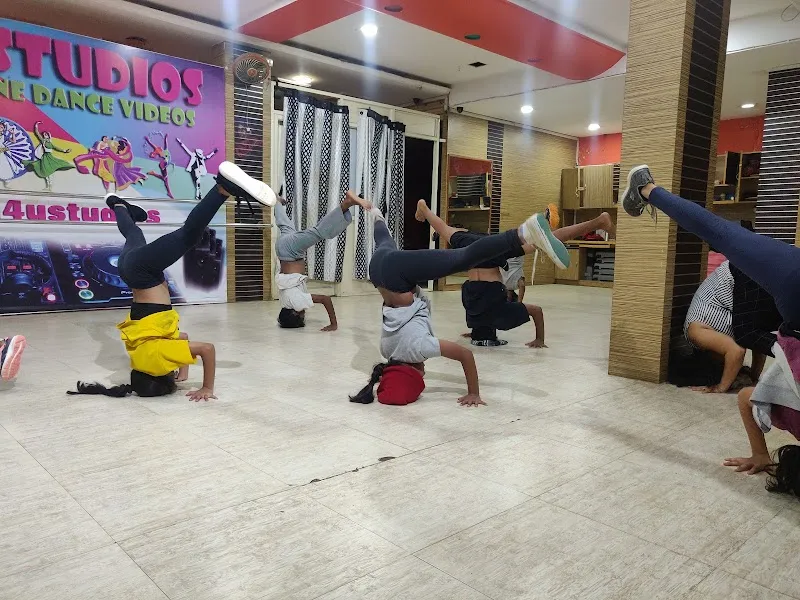 D4U STUDIOS Dance for you