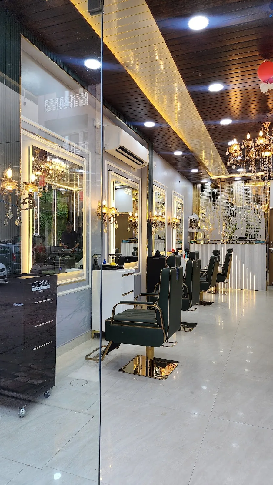 STUDIO 936 Luxury Salon Hair Beauty Makeup Nails & Academy Sector-24 Rohini