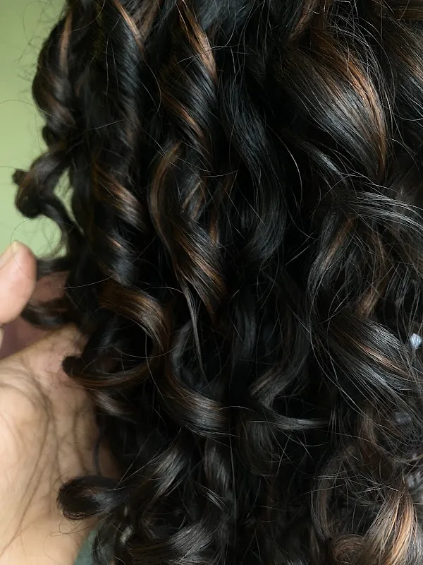 NAVISH LUXURY SALON