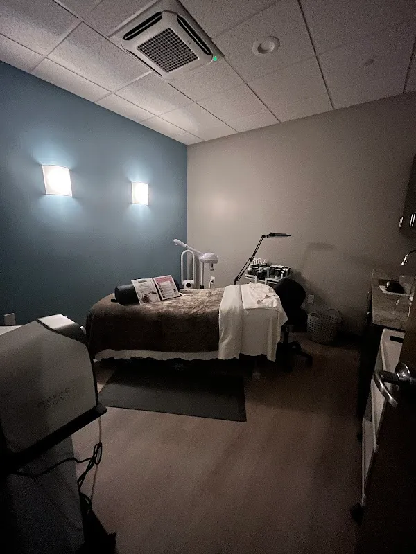 Hand & Stone Massage and Facial Spa