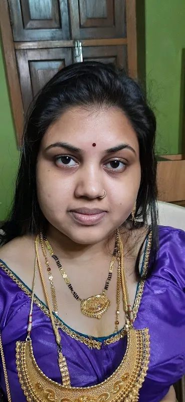 Deep's salon and makeup studio