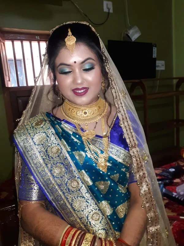 Deep's salon and makeup studio