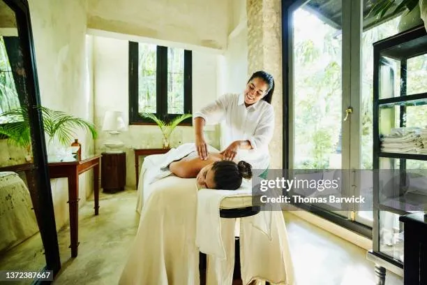The first one spa I spa in Dwarka I massage service in Dwarka I