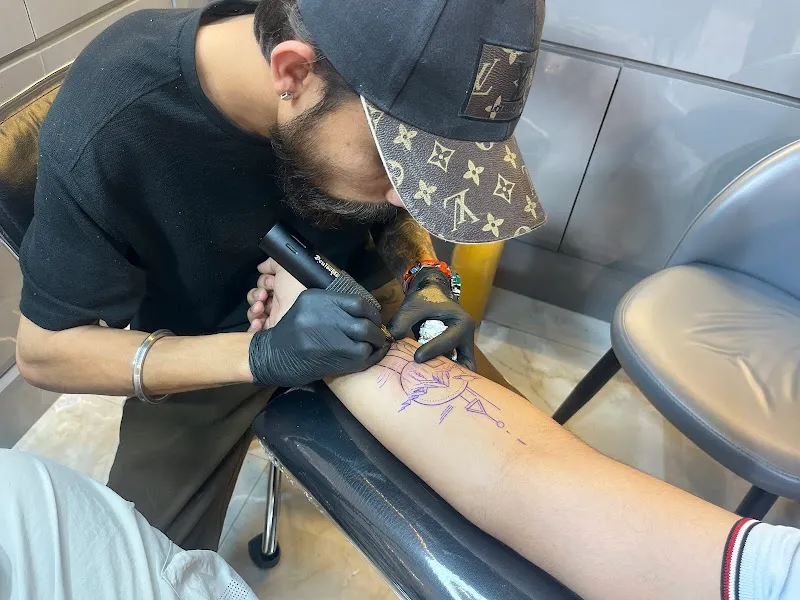 Edel Nails & Tattoo Studio