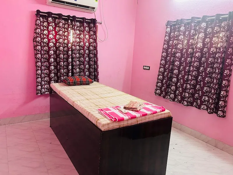 HeartBeat Beauty Unisex Saloon