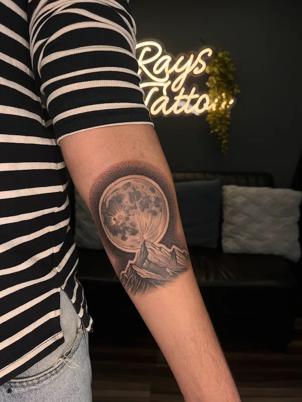 Rays Tattoo Studio