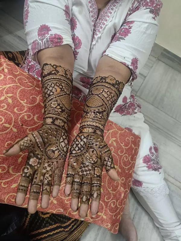 Vaidehi Salon & Academy