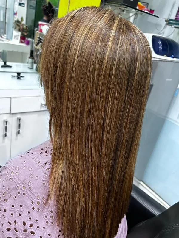 Rozy Hair and Beauty salon