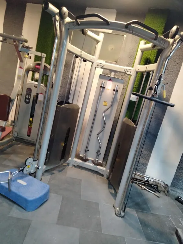 STRENGTH THE GYM & AEROBICS -BEST n LARGEST GYM of Uttam Nagar