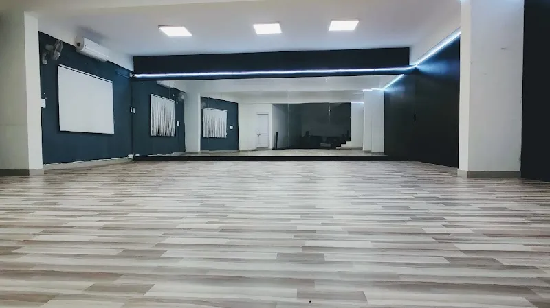 Clouds Dance Studio