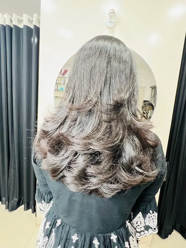 AWB Sirf Professional Unisex Hair Salon