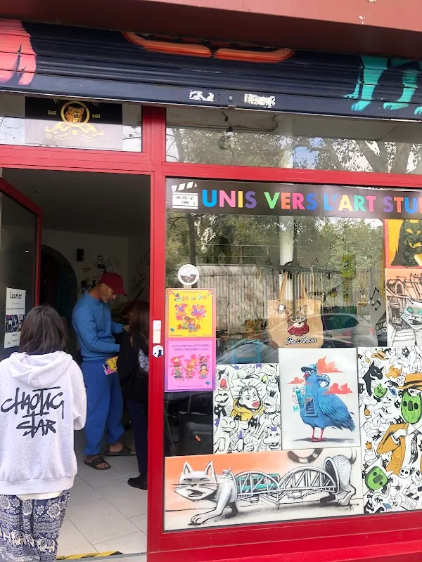 Unis Vers l’Art Studio
