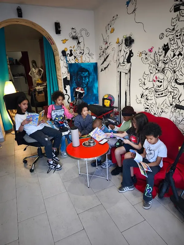 Unis Vers l’Art Studio