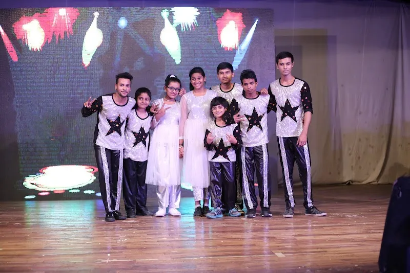 R Brothers Dance Studio