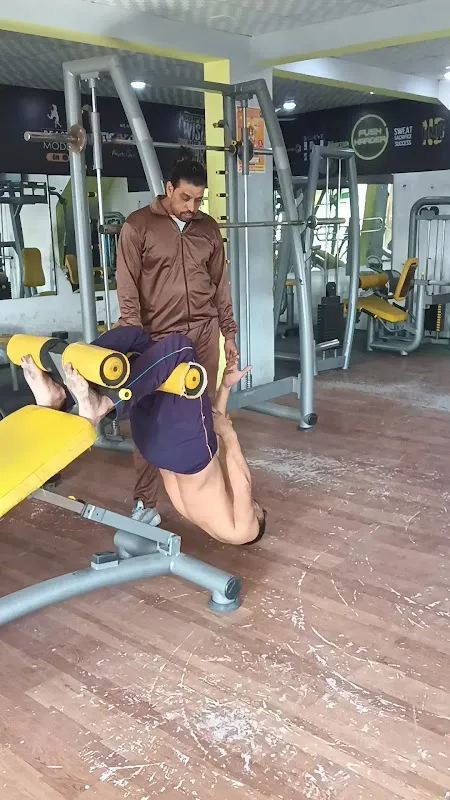 The Muscles Magic Gym