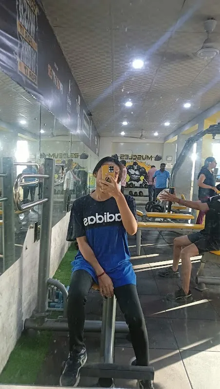 The Muscles Magic Gym