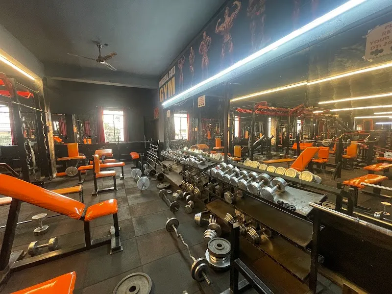Universal Gold Gym & Cardio Center