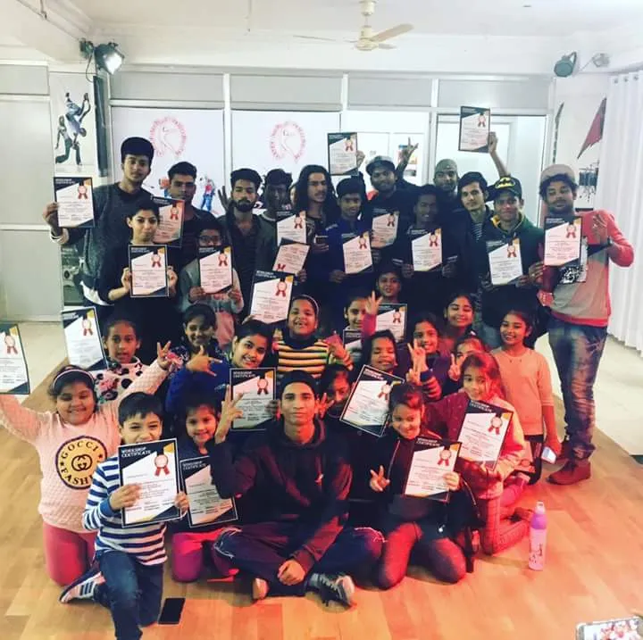 Naytri Institute I Dance, Instrumental, Singing, Art and English Classes I Hazratganj, Lucknow