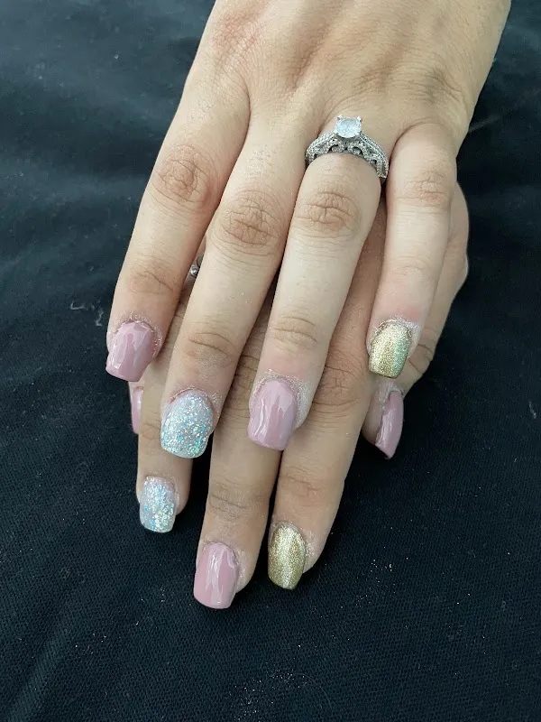 Mayuri's Beauty Salon - Ladies Professional Salon