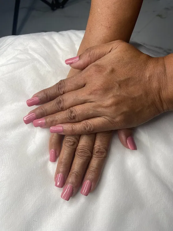 Mayuri's Beauty Salon - Ladies Professional Salon