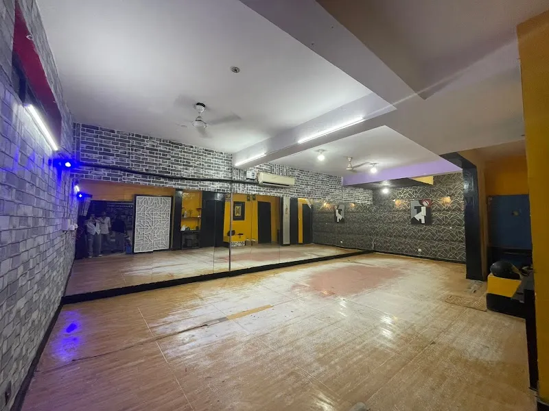 Unity Hub dance studio