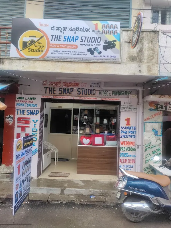 The snap studio