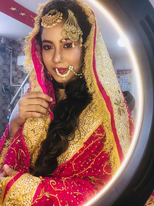 Style In Salon, Institute, Makeup Studio