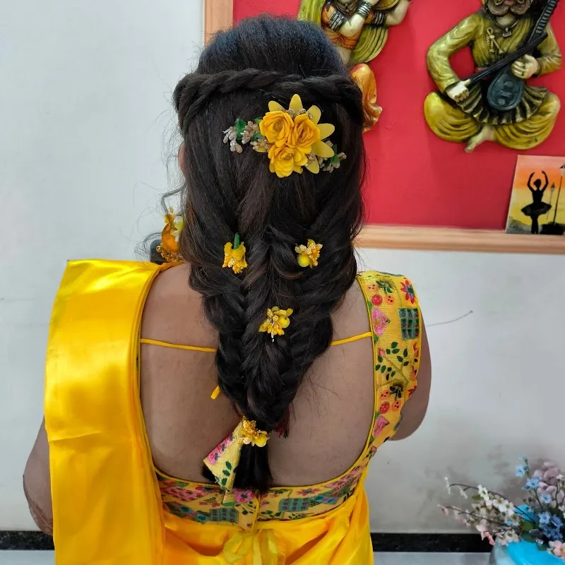 Style In Salon, Institute, Makeup Studio