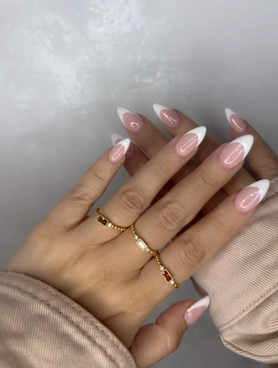 Pour elle salon de coiffeur صالون لك للتجميل الحلاقة النسائية