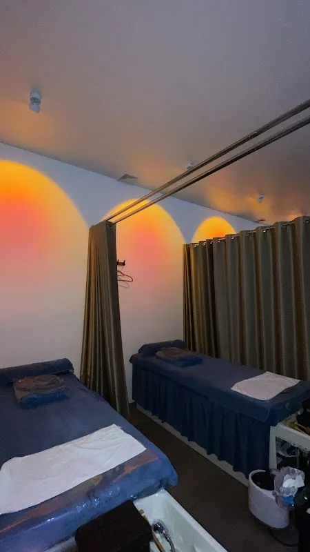 Refresh Head Spa
