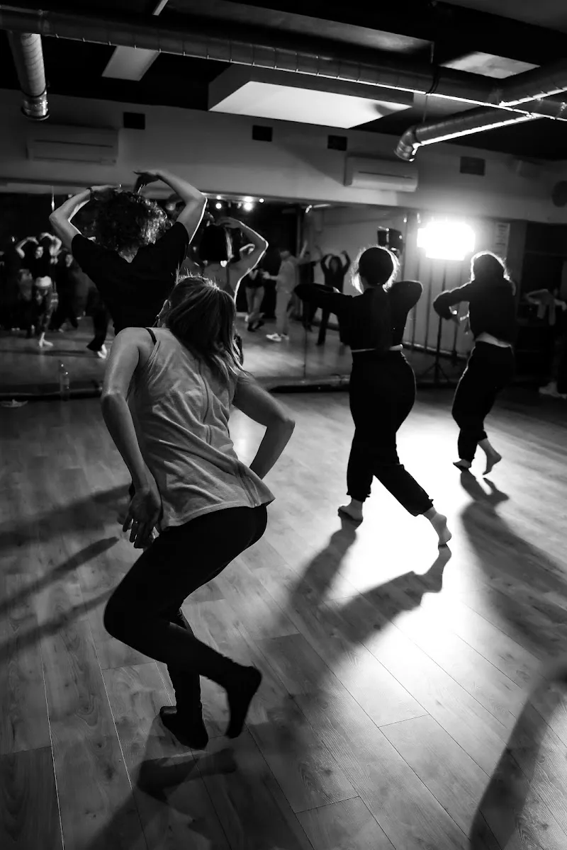 Studio Massaro - School Dances Latines - Paris Nation