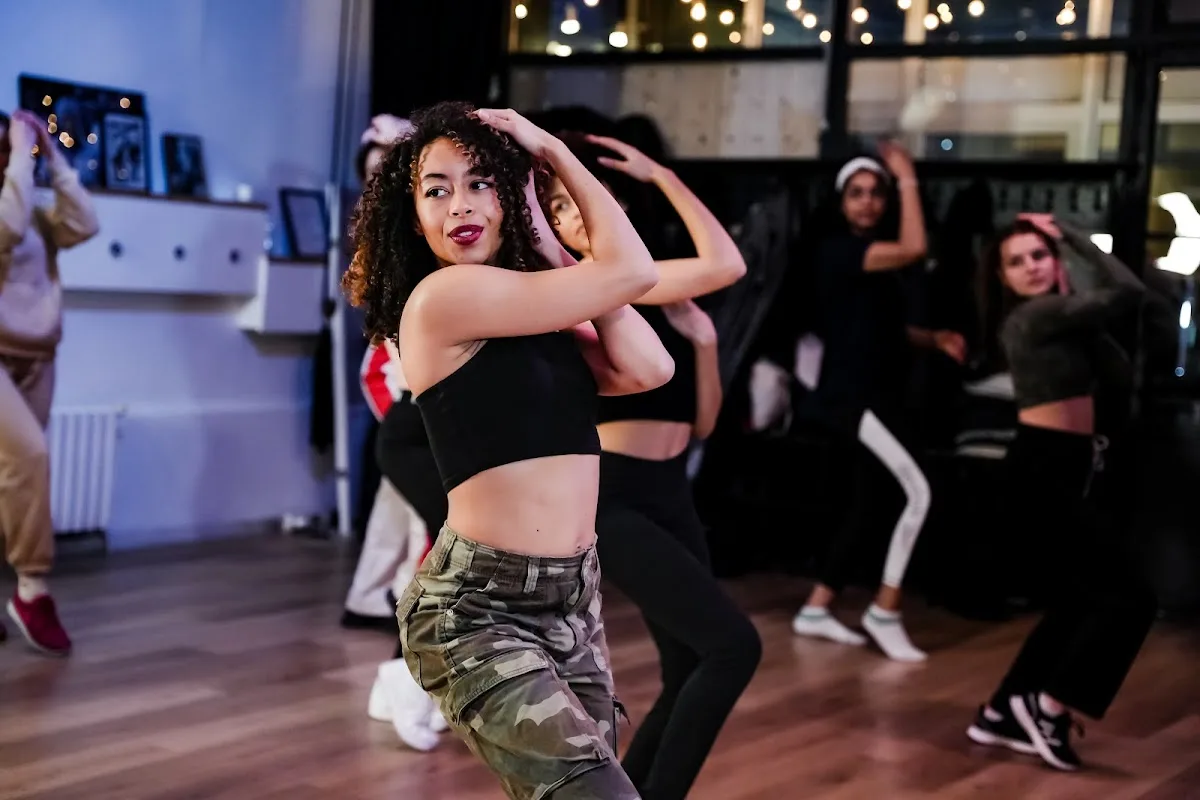Studio Massaro - School Dances Latines - Paris Nation