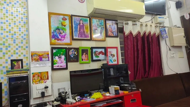 LOTUS COLOR LAB & DIGITAL PRESS