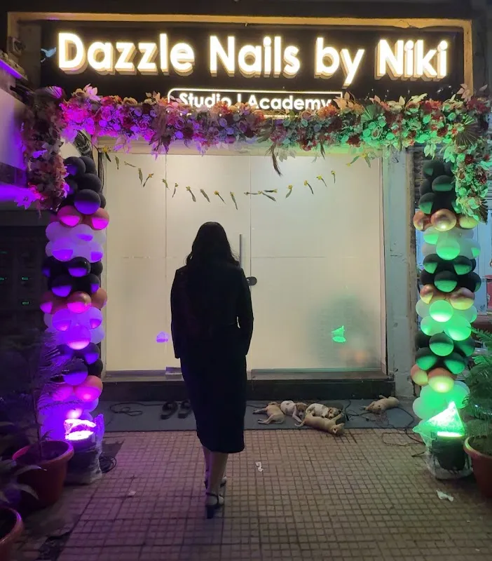Dazzle Nails by Niki