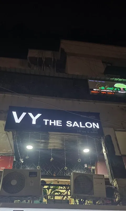 V Y THE SALON
