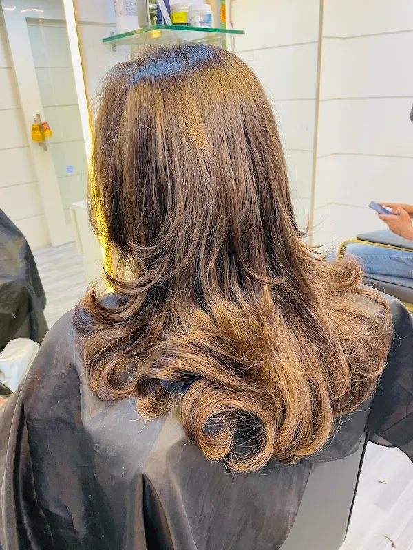 The Best 11 unisex Salon