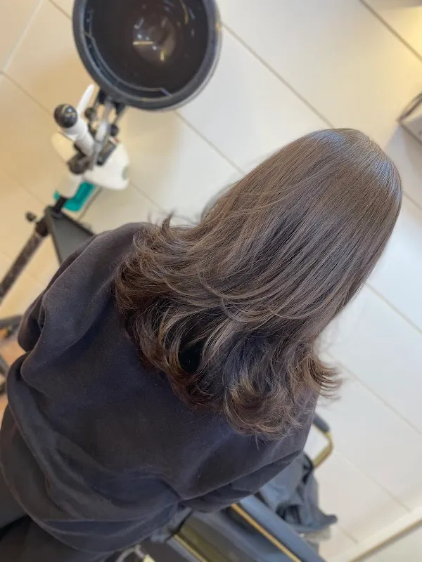 The Best 11 unisex Salon