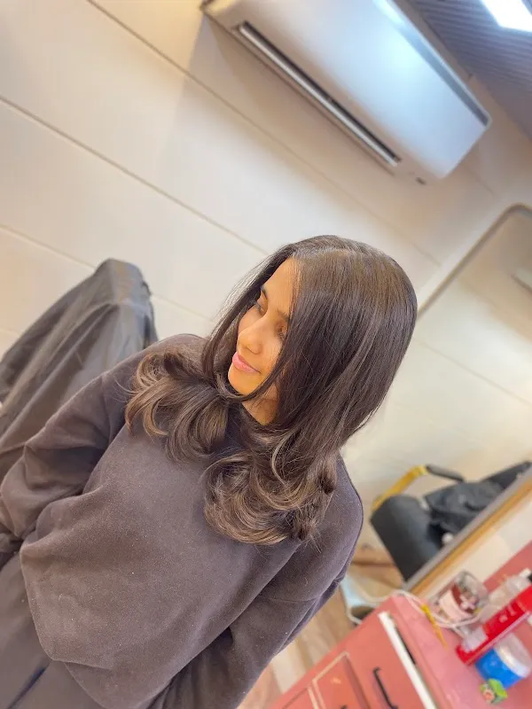 The Best 11 unisex Salon