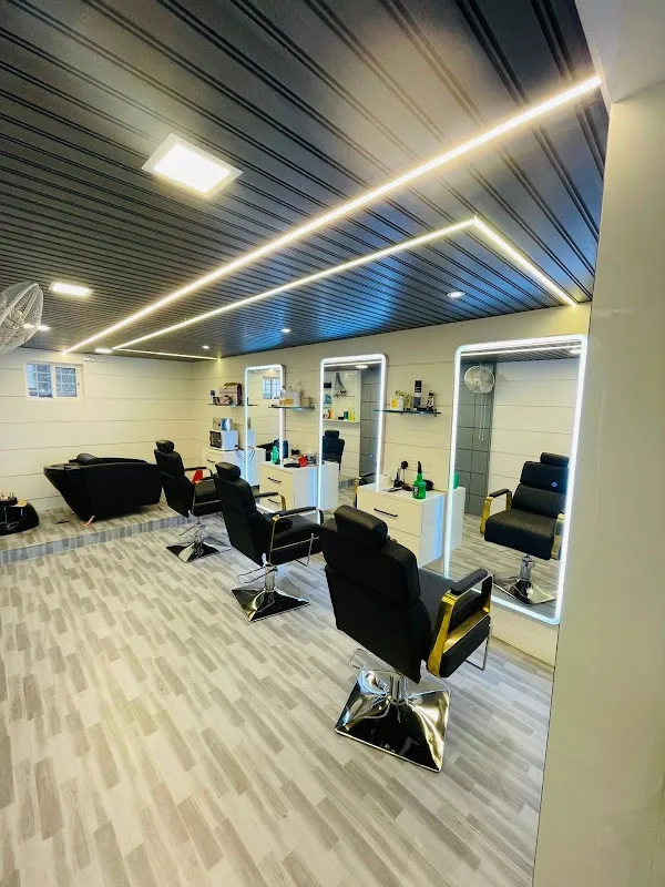 The Best 11 unisex Salon