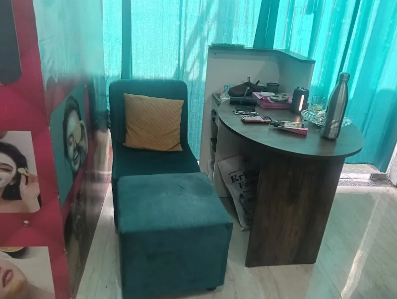 Golden Beauty Makeup Academy