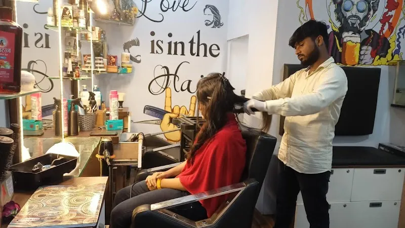 Mr. & Mrs. Barber Unisex Family Salon
