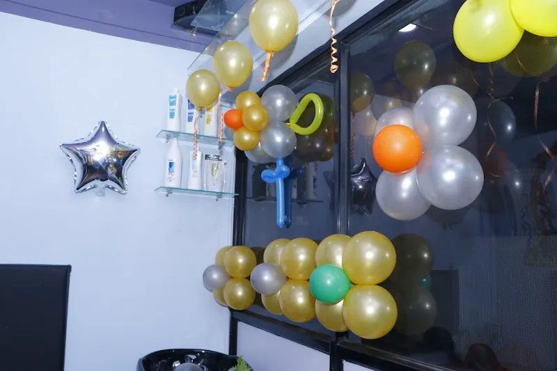 Mr. & Mrs. Barber Unisex Family Salon