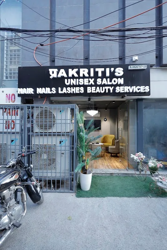 प्रakriti’s Salon & Studio
