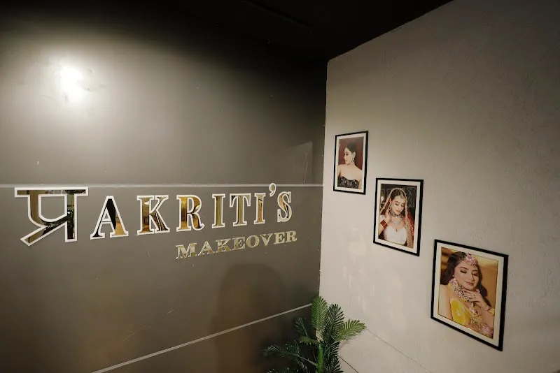 प्रakriti’s Salon & Studio